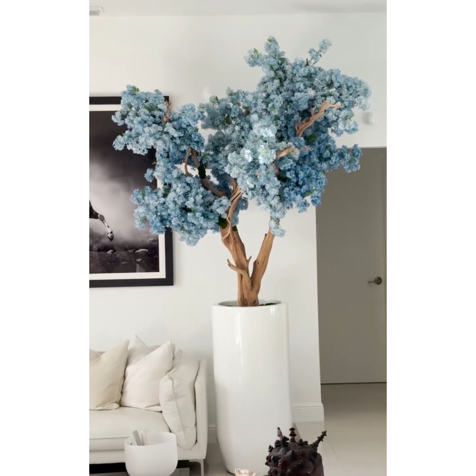 St. Tropez Blumenvase in mattem Weiß mit blauen Kirschblüten